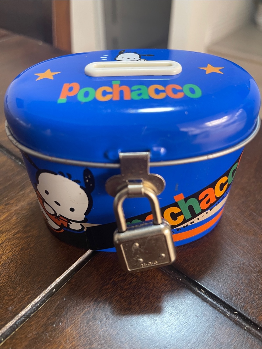 vintage 1990 Sanrio Pochacco metal tin coin bank  a built-in padlock latch
